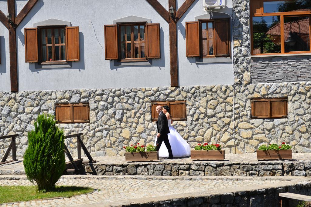 Hotel Gacka Otočac Exterior foto